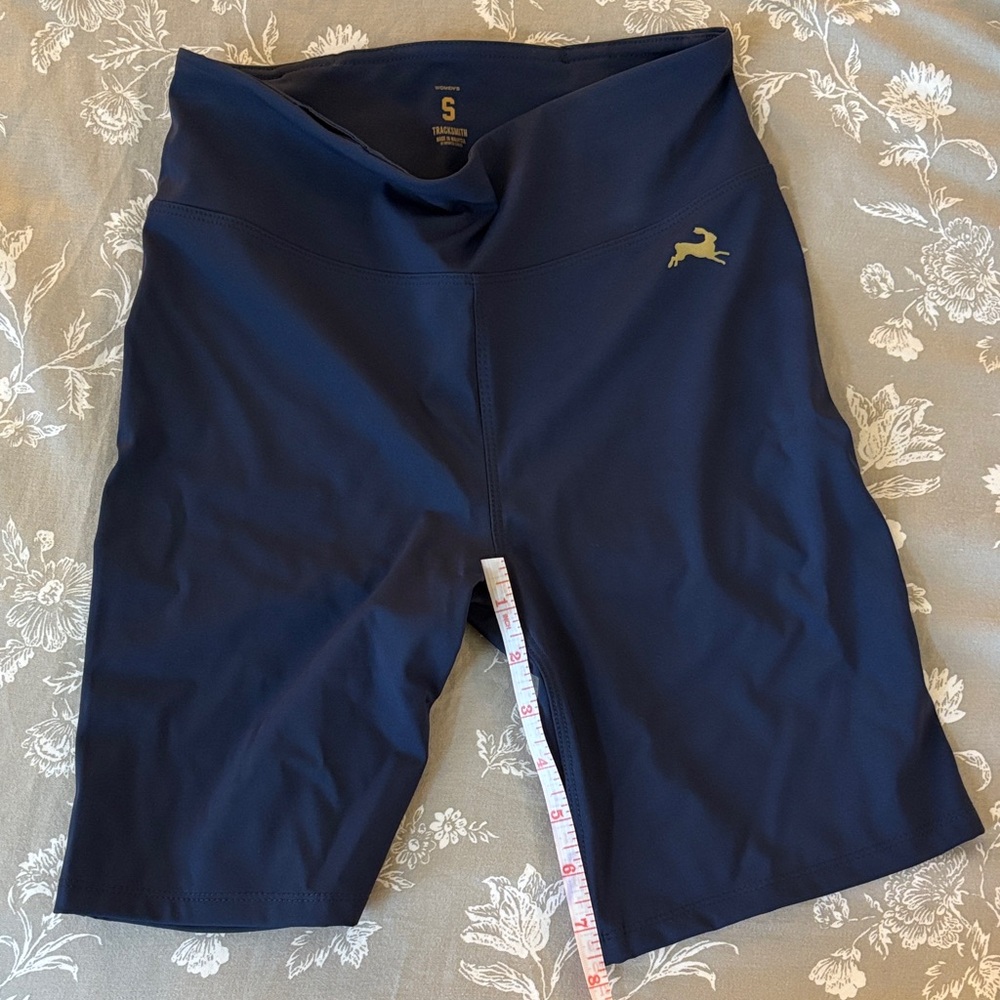 NWOT Tracksmith Twilight Shorts